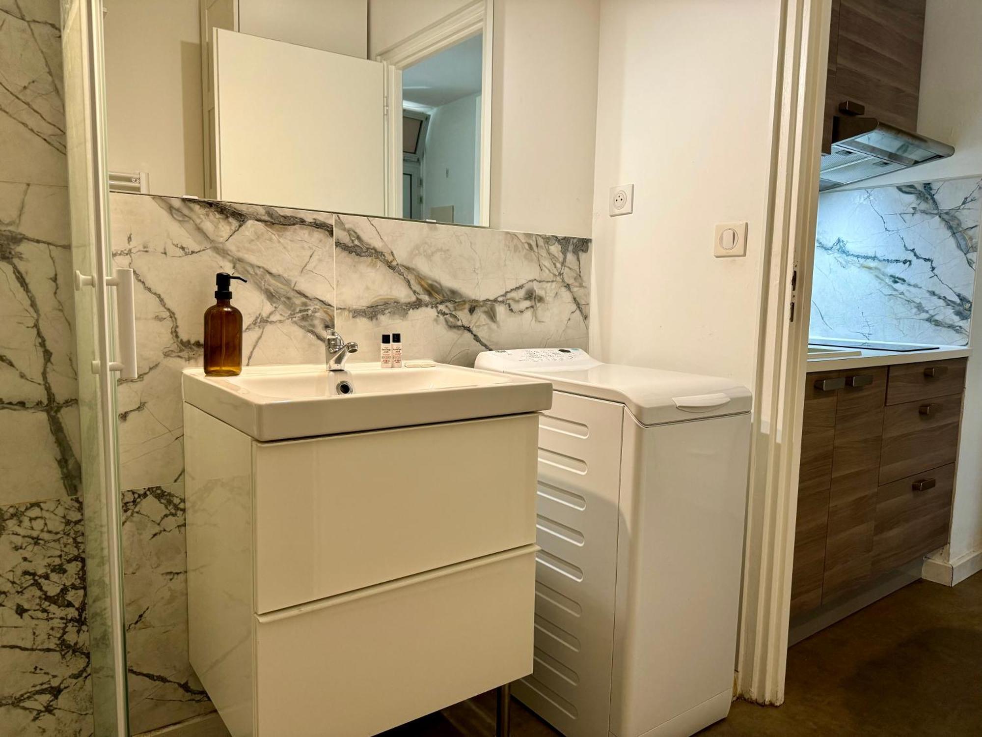 Suite Noya Villeurbanne Exterior foto